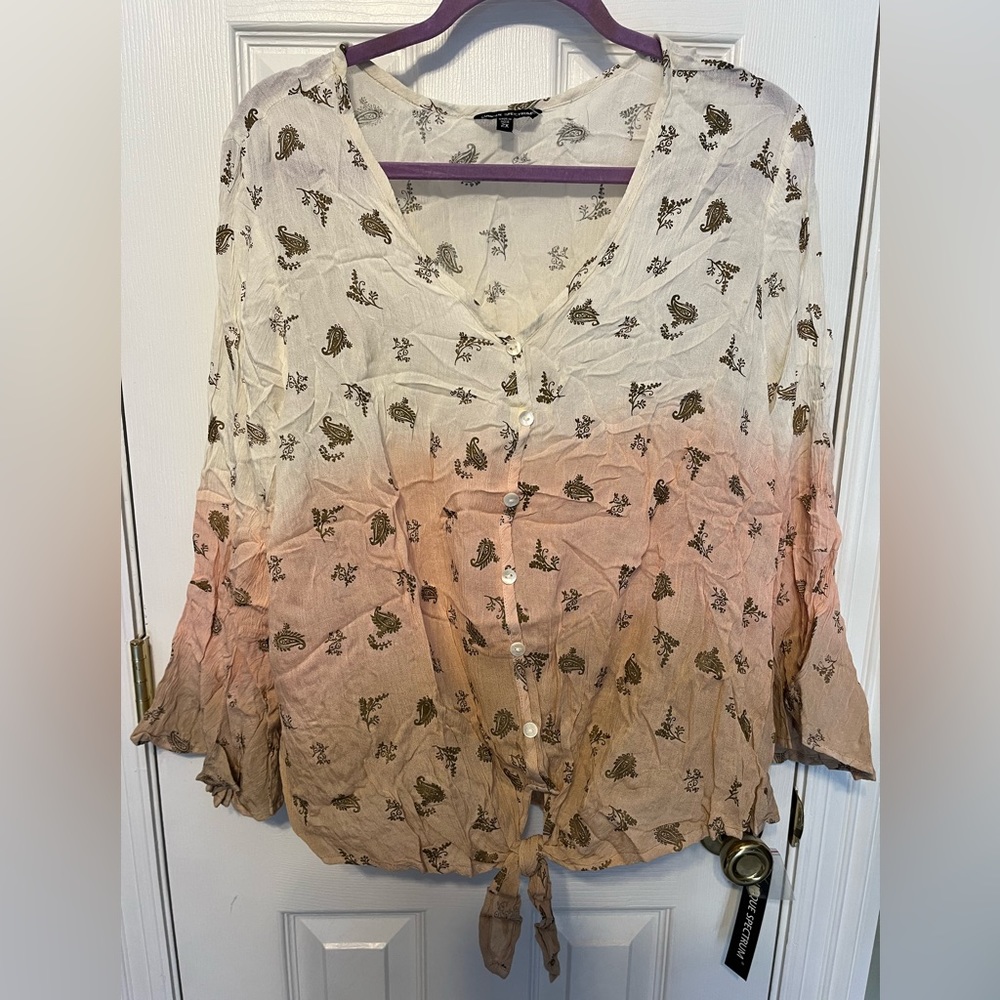 NWT white, tan & peach flared sleeved blouse 2X